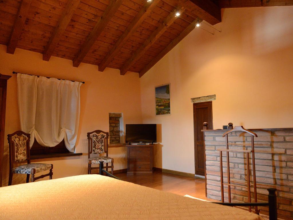 Torretta Di Bassano Hotel Rivergaro Buitenkant foto