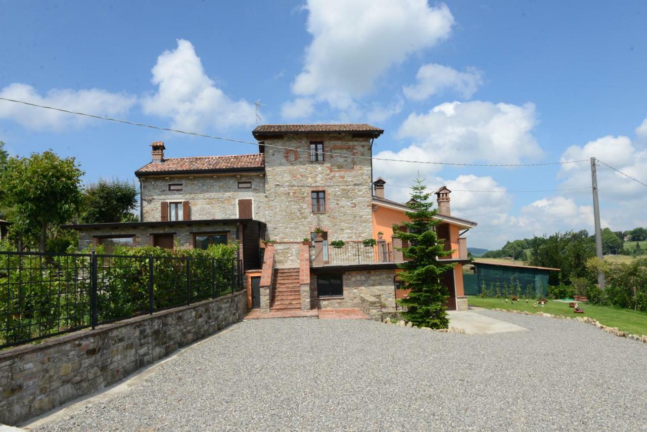 Torretta Di Bassano Hotel Rivergaro Buitenkant foto